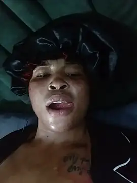 Chat +18 de candylooo ao vivo