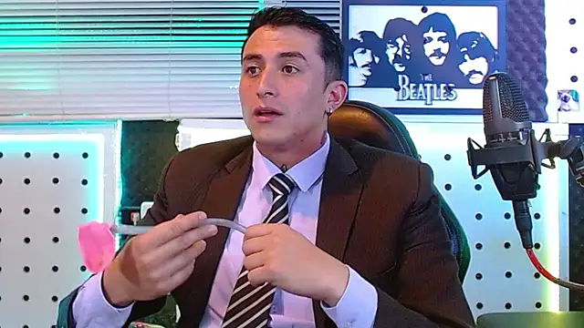 Chat +18 de Godofcumxxx ao vivo