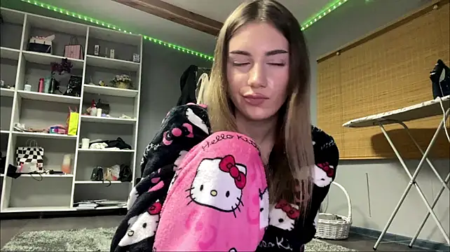 Онлайн чат XXX simmisweet