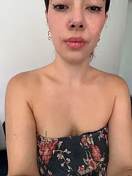 Aliccecullen XXX чат на живо
