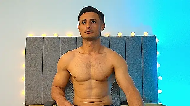 Chatroom XXX en direct de Adonys_Lewis_