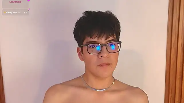 Milo_Wolff – Naživo XXX chat