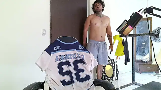XXX chat uživo modela aronmiller404