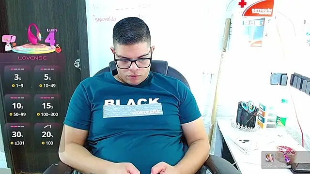 Realjoel01 网络视讯表演
