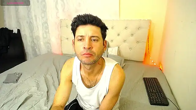 Chat XXX ao vivo de Eclipse_Lover
