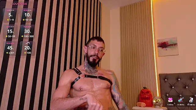 Czat XXX na żywo – Simon_Rz