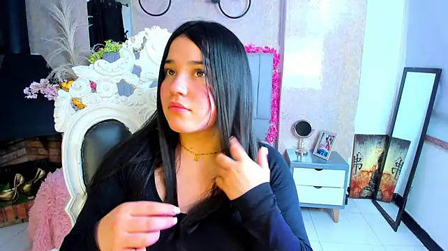 دردشة Julieth_Caandy الجنسية المباشرة