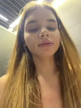 BARAVISHA Adlı Modelin Canlı XXX Sohbeti