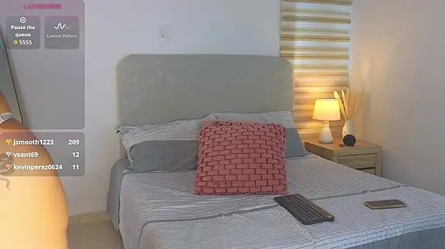 KristennBlue's Live XXX Chat
