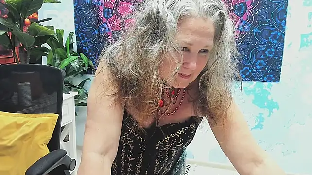 LilaMaharani's Live XXX Chat
