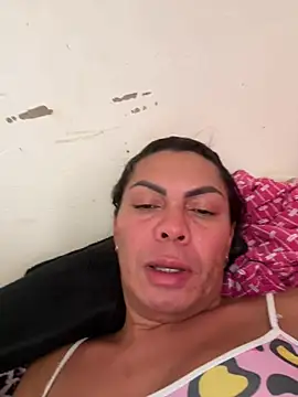 Bellatrans__ Adlı Modelin Canlı XXX Sohbeti