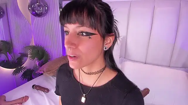 ViolettaColinss লাইভ XXX চ্যাট