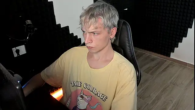 More_than_friend Live XXX-Chat