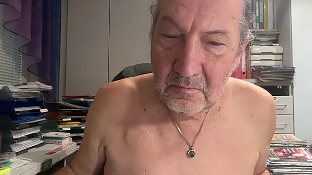 HMStraps01 Live XXX-Chat