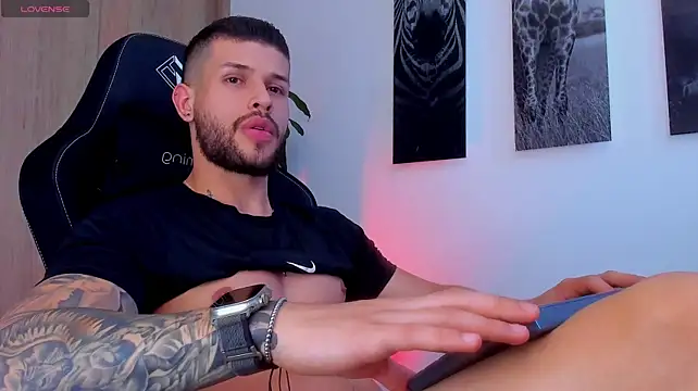 Santos_ramirez1: онлайн-секс-чат