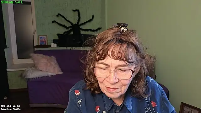 دردشة Betty_Brick الجنسية المباشرة