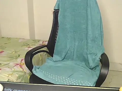 Chatroom XXX en direct de VelvetCoupleLive