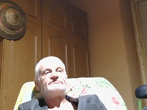 1973teacher Adlı Modelin Canlı XXX Sohbeti