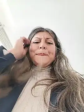 XXX chat uživo modela emma_tour