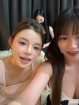 tutuya01's Live XXX Chat
