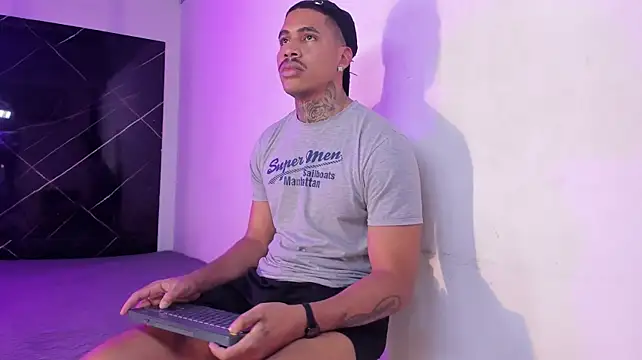 XXX chat uživo modela Chirshot_