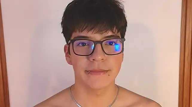 Онлайн чат XXX Milo_Wolff