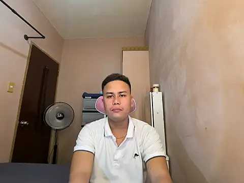 Your_sweetboy_20n Live XXX chat