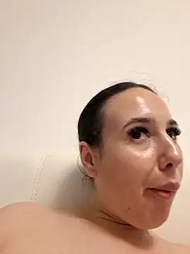 AlessiaMarais' Live XXX Chat