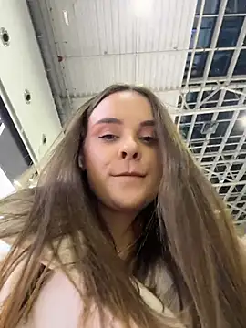 Chat +18 de KristiRich ao vivo