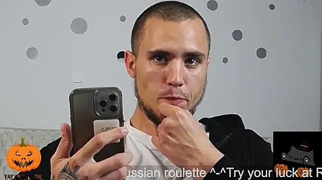 XXX chat uživo modela Avgust__