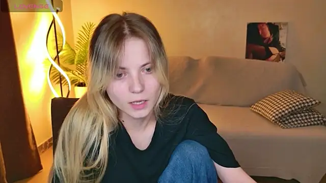 Онлайн чат XXX LisaRainbow