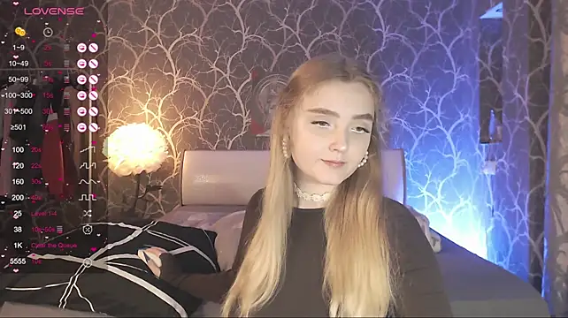 MiaMiaMeow Chat XXX in diretta