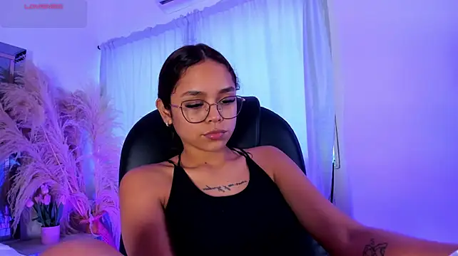 Chat XXX ao vivo de CarolineFyre