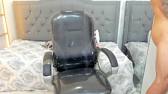 paul_ponce's Live XXX Chat