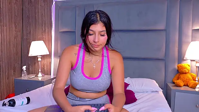צ'אט XXX בשידור חי של NoahCollins_