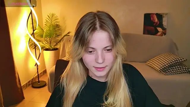 LisaRainbow Chat XXX in diretta