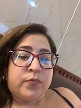 MissKynova Chat XXX in diretta