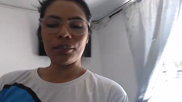 XXX chat uživo modela Dimar83
