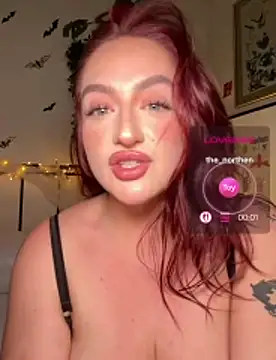 TaliaMommyMelons' Live XXX Chat