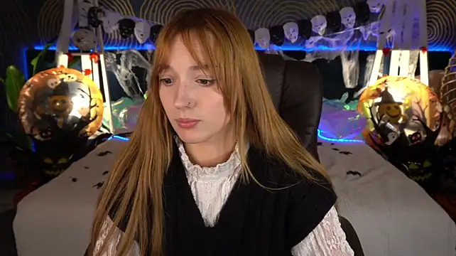 Chat XXX en directo de LizzaMoonn