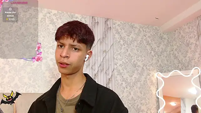 OLIIVER_TAY élő XXX-chatje