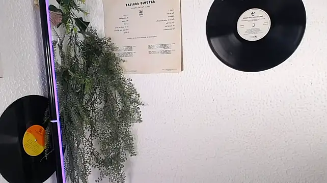 MayliinSkye XXX чат на живо