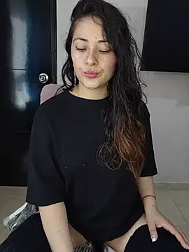 צ'אט XXX בשידור חי של LisbethMoore_