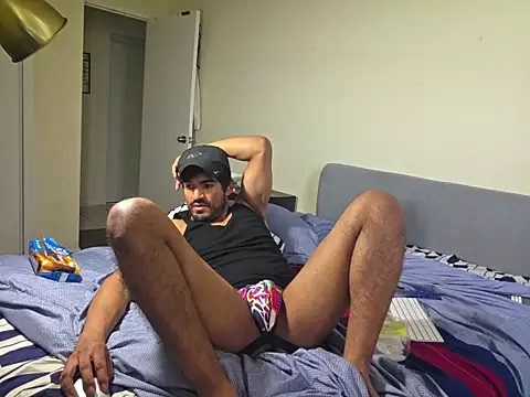 แชท XXX สดของ piggylatino