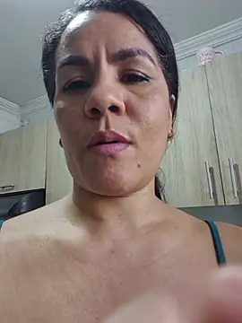 Chatroom XXX en direct de karla-bruni