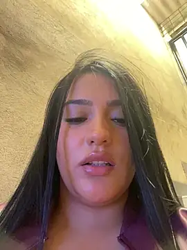 Chatroom XXX en direct de SahanaPrince