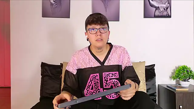alex_noa Chat XXX in diretta