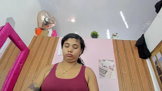 EllyBloom Chat XXX in diretta