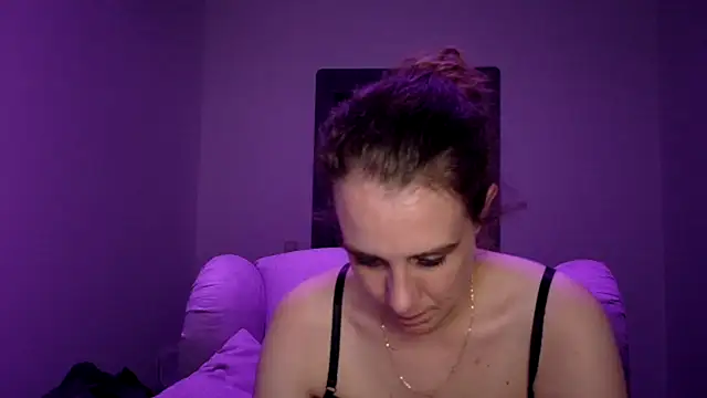 Chantalee Chat XXX in diretta