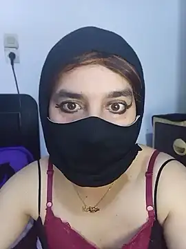 Banouti_23 Webcam show